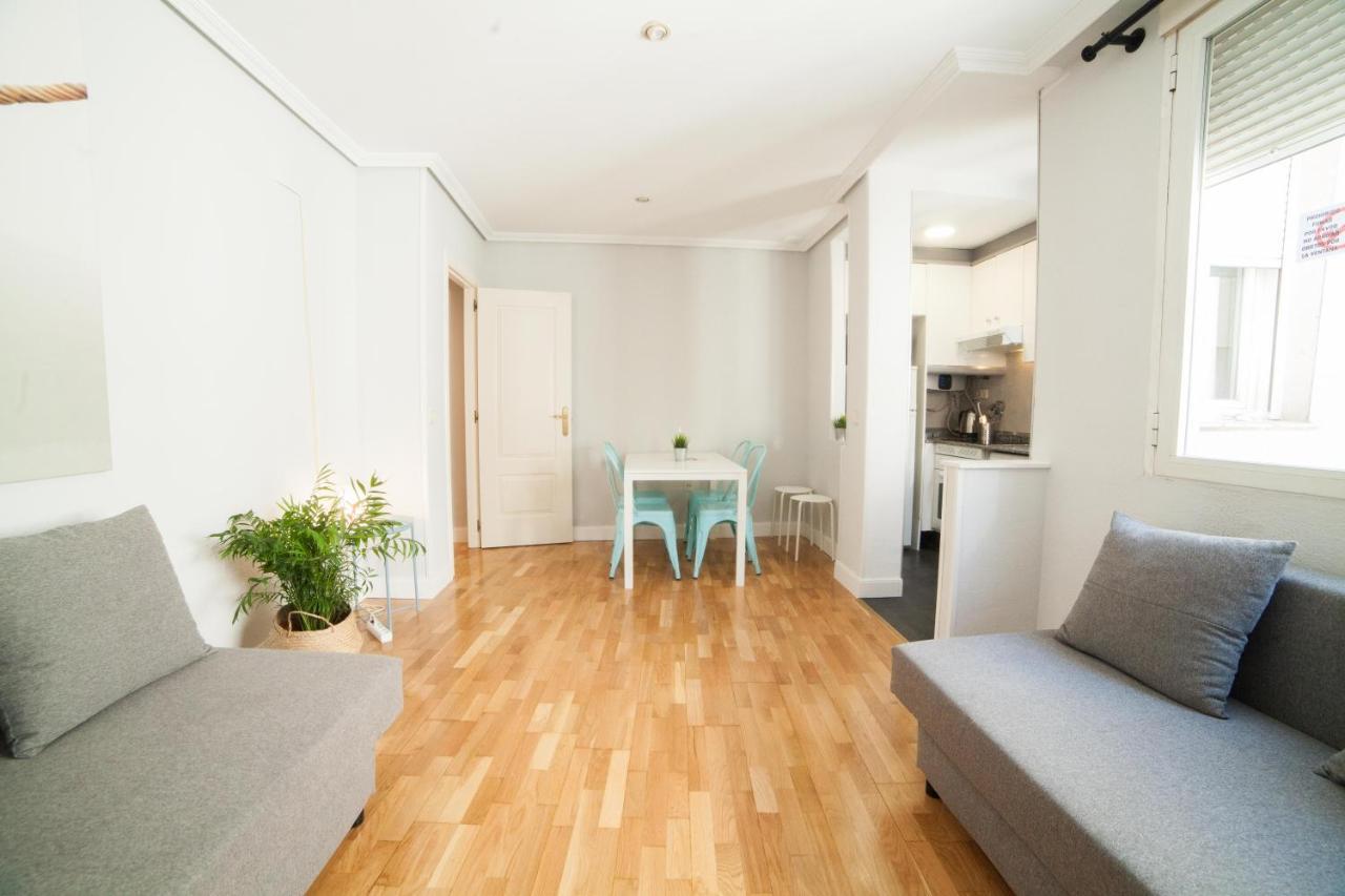 Apartments Madrid Principe Exterior photo