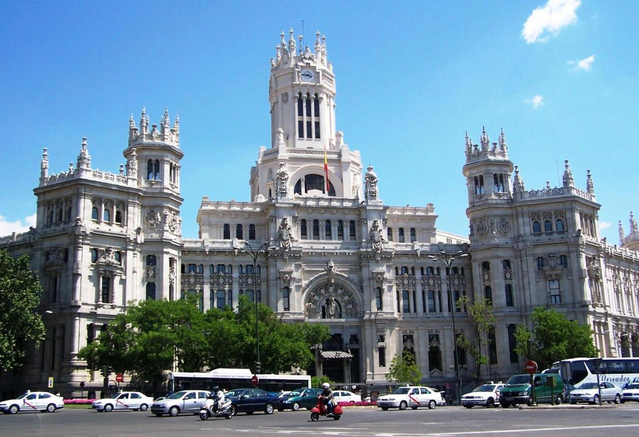 Apartments Madrid Principe Exterior photo
