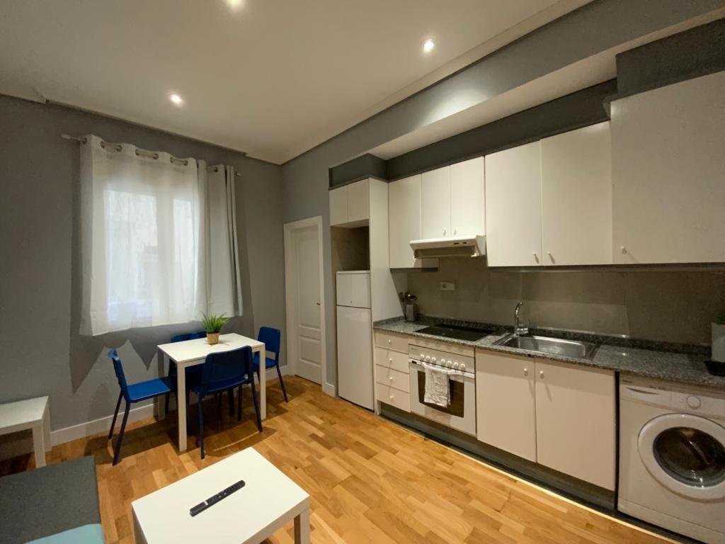 Apartments Madrid Principe Exterior photo