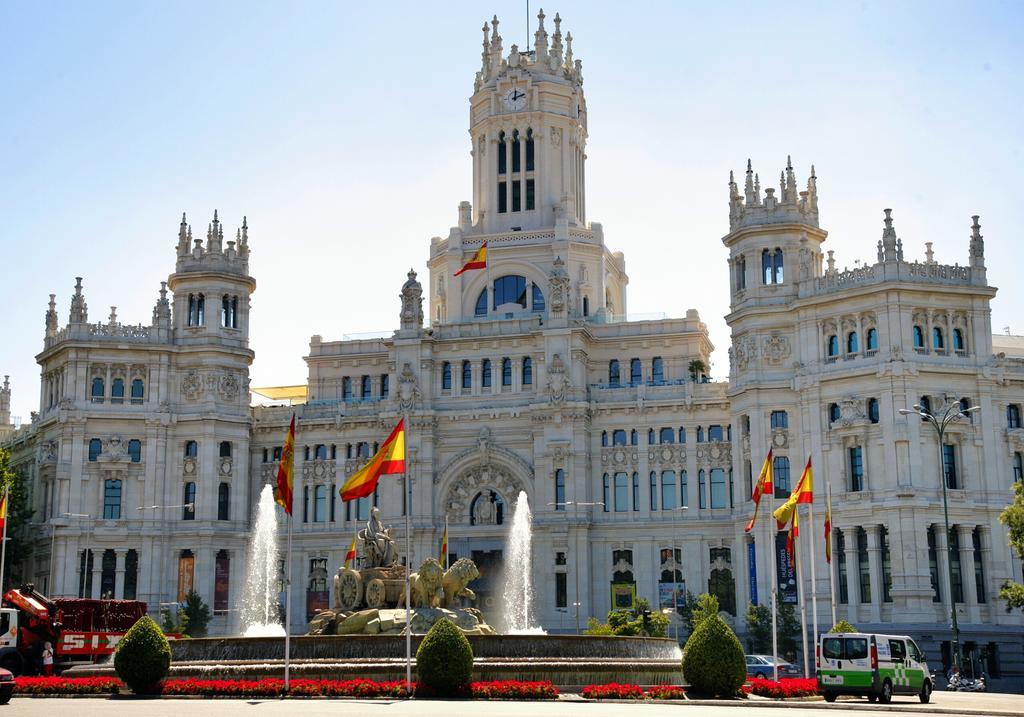 Apartments Madrid Principe Exterior photo